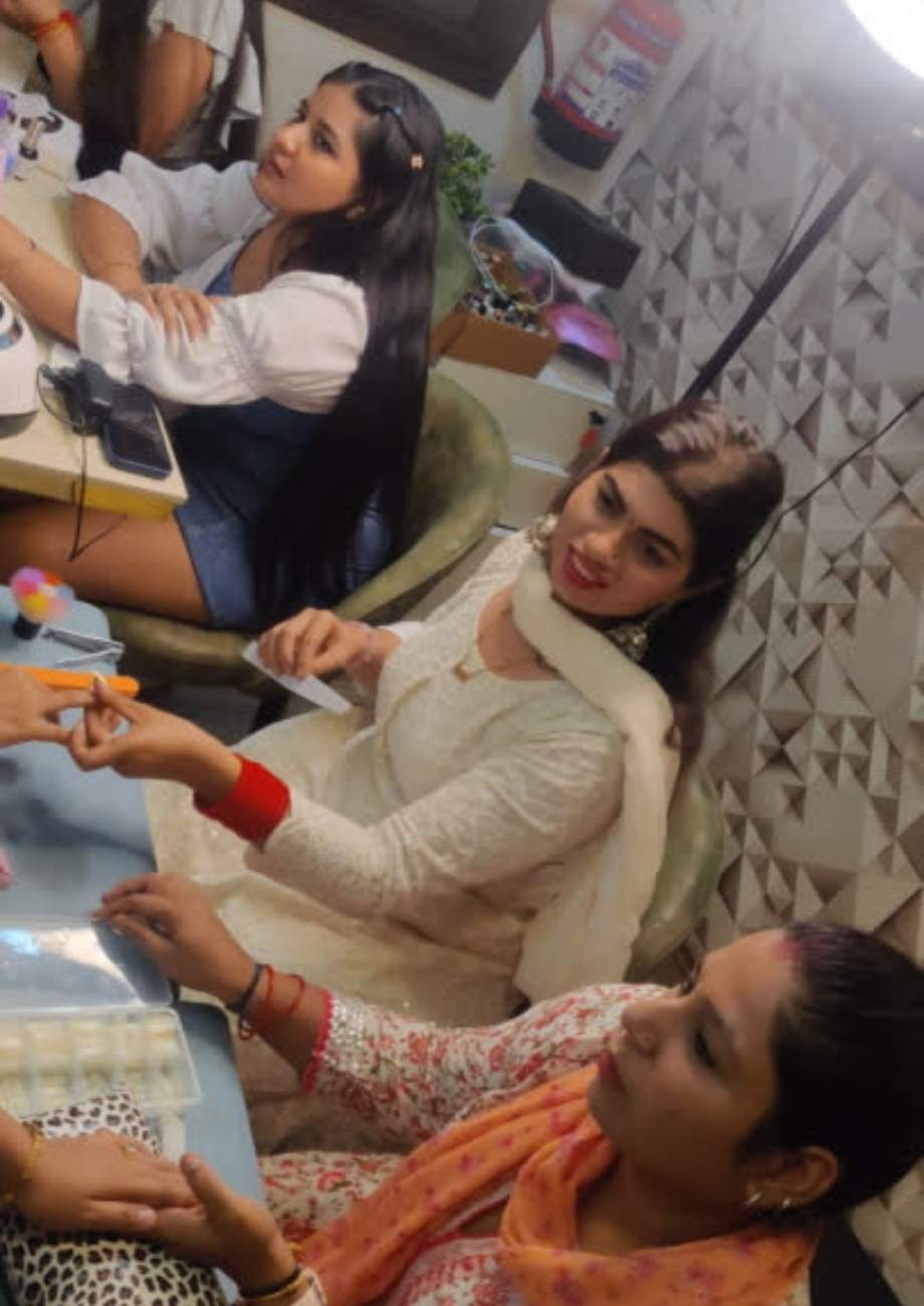 Let The Talons Talk... Head To The Best Nail Salons in Gurgaon!